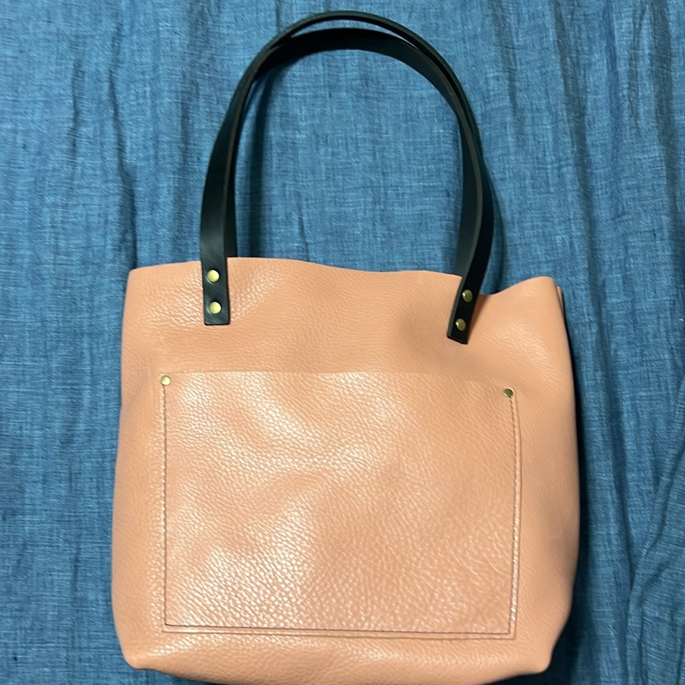 Portland Leather Tote in Quartz